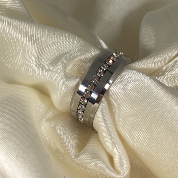 STAINLESS STEEL BAND-CRYSTALS - Picture 5 of 6